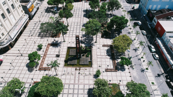 Trânsito no entorno da Praça do Ferreira é bloqueado provisoriamente para obras de revitalização