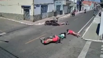 Acidente com três motos no Ceará deixa quatro feridos; imagem é forte 