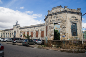 MP pede que Justiça multe Prefeitura de Fortaleza em R$ 22 milhões por abandono de prédio tombado