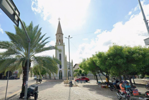 Conheça a cidade do Ceará onde agricultor encontrou possível petróleo ao perfurar solo em busca de água