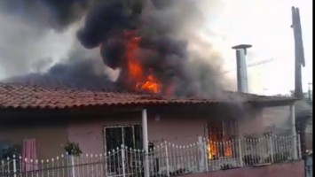 Vídeo mostra interior de shopping e loja de peças após incêndio em Fortaleza; veja como ficou