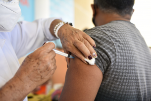 Vacina contra a gripe vai estar disponível para toda a população do Ceará a partir de segunda