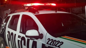 Mãe é presa suspeita de homicídio por omissão após morte de filha de 5 anos